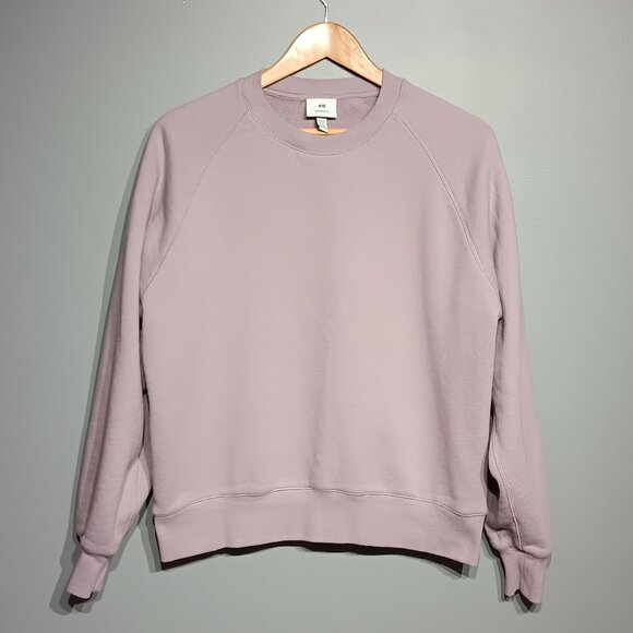 Oversized H&M. Pastel Purple Raglan Crewneck Sweatshirt (Men's Size Medium) - Picture 1 of 5